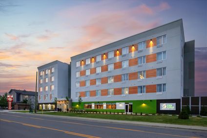 Best Western Plus Kawartha Lakes Hotel &