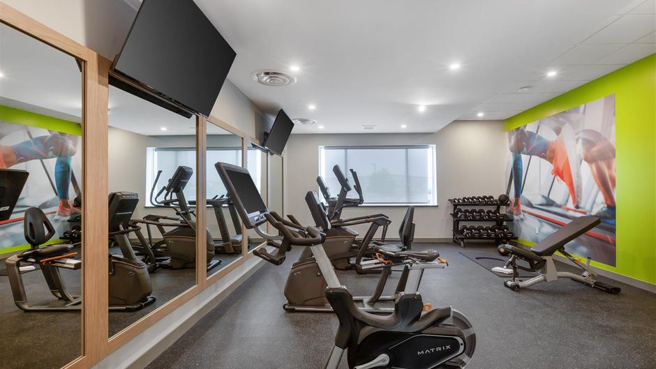 Best Western Plus Kawartha Lakes Hotel & Health
