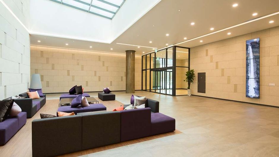 Orakai Cheonggyesan Hotel Lobby