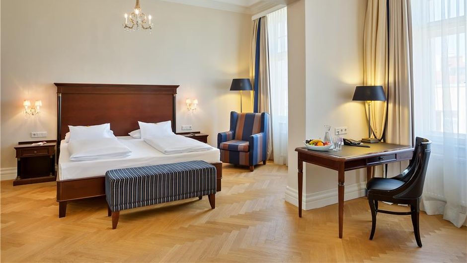 Austria Trend Parkhotel Schoenbrunn Suite