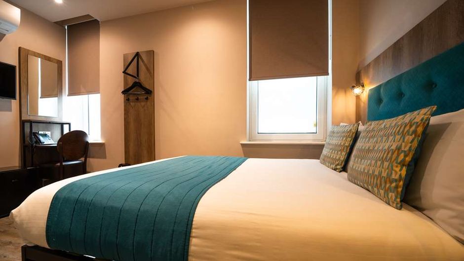 Euston Square Hotel Room