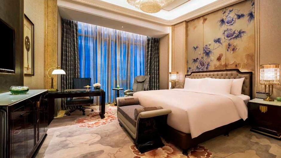 Wanda Reign Chengdu Room