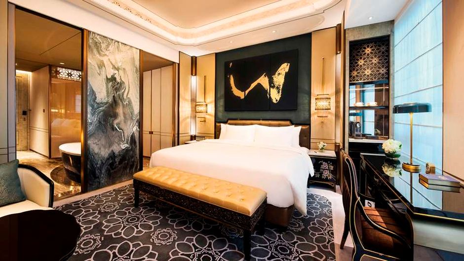 Wanda Reign Chengdu Room