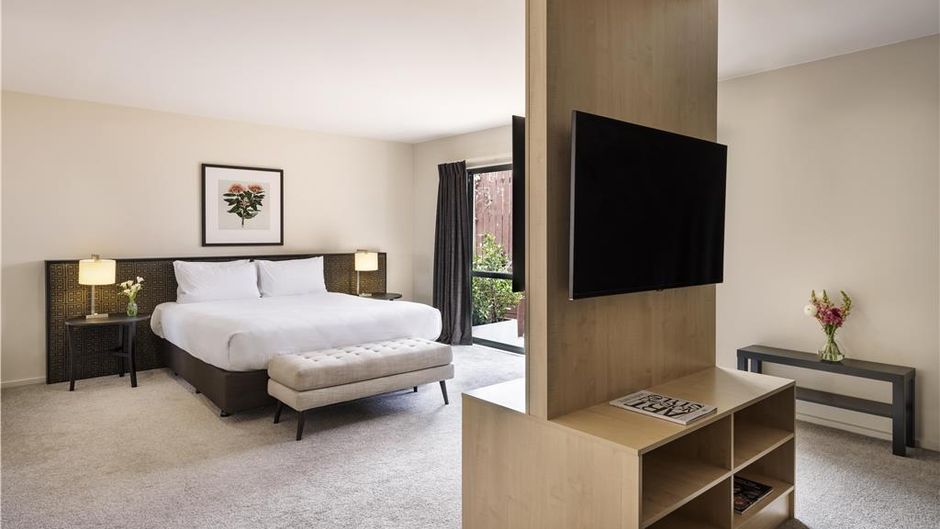 Greenlane Suites Suite