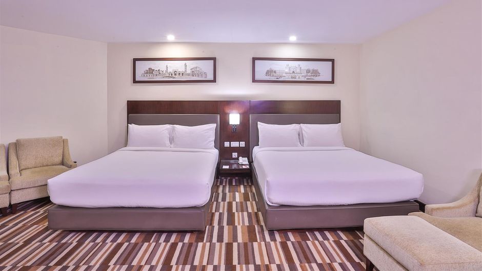 Avari Xpress Gulberg Room