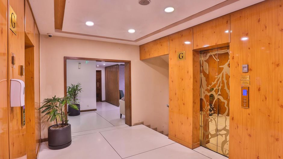 Avari Xpress Gulberg Other