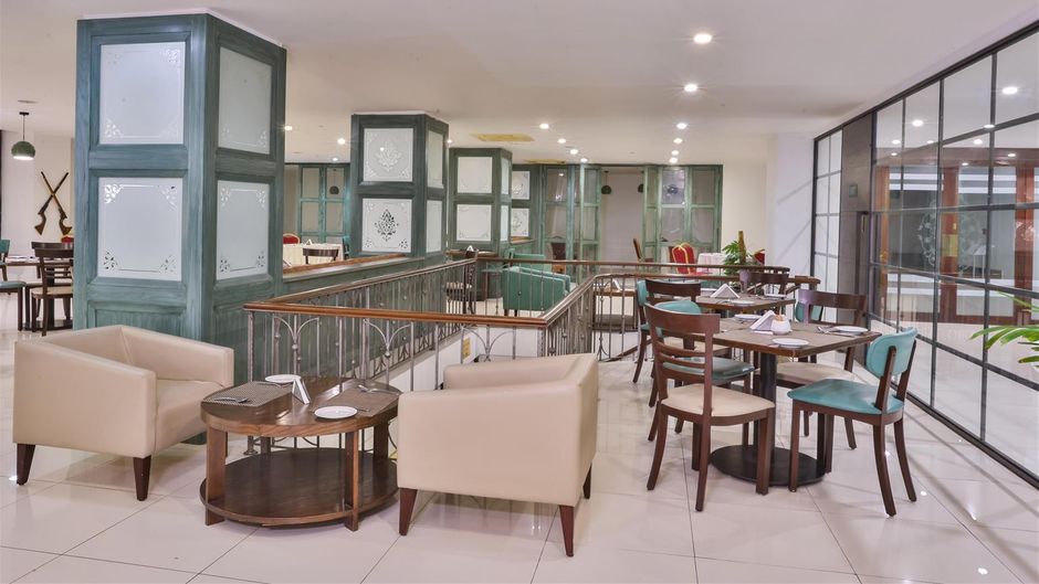 Avari Xpress Gulberg Restaurant