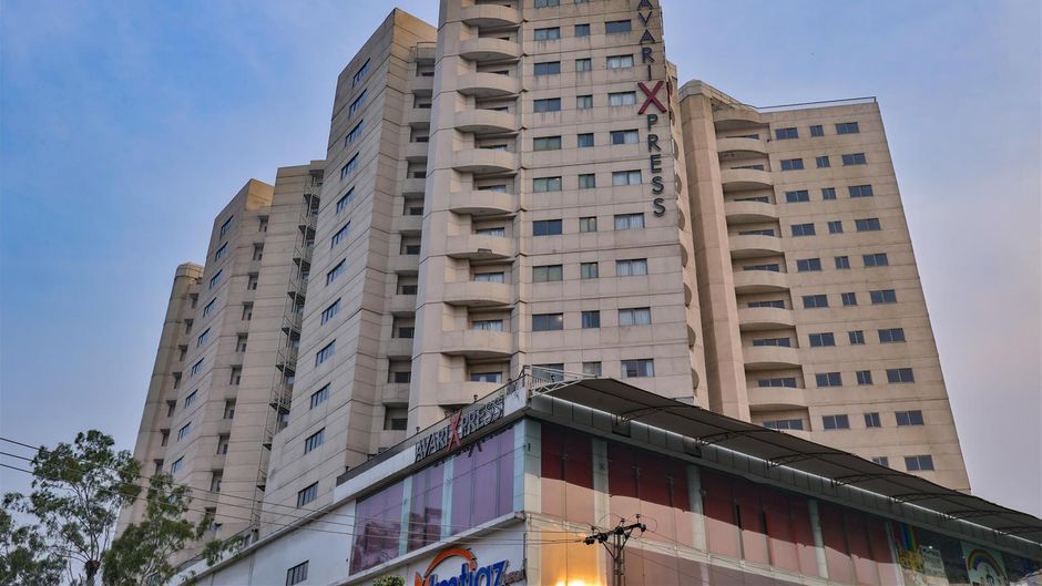 Avari Xpress Gulberg Exterior
