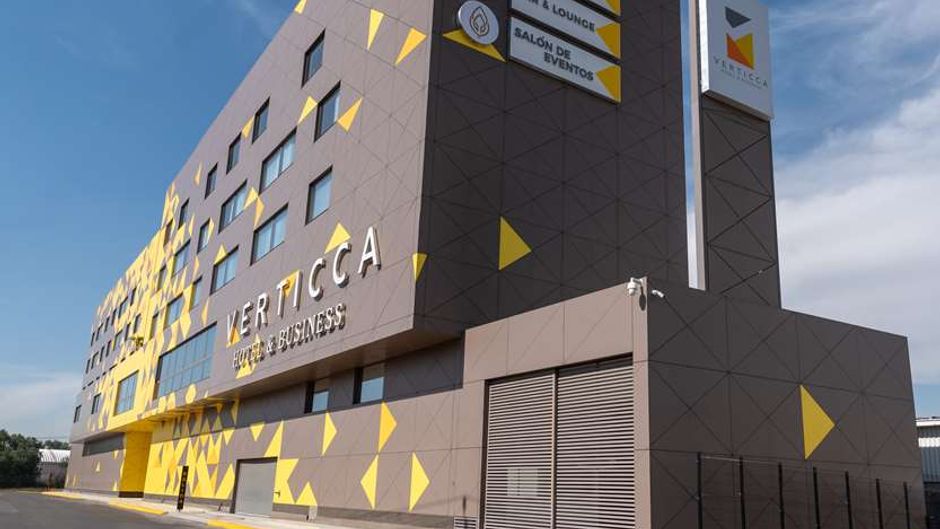 Verticca Hotel And Business Exterior