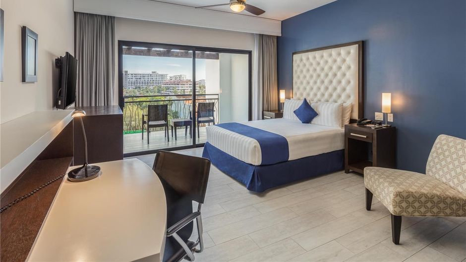 Medano Hotel & Suites Room