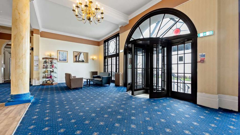 Bay Royal Whitby Hotel Lobby