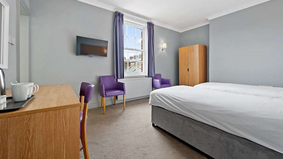 Bay Royal Whitby Hotel Room