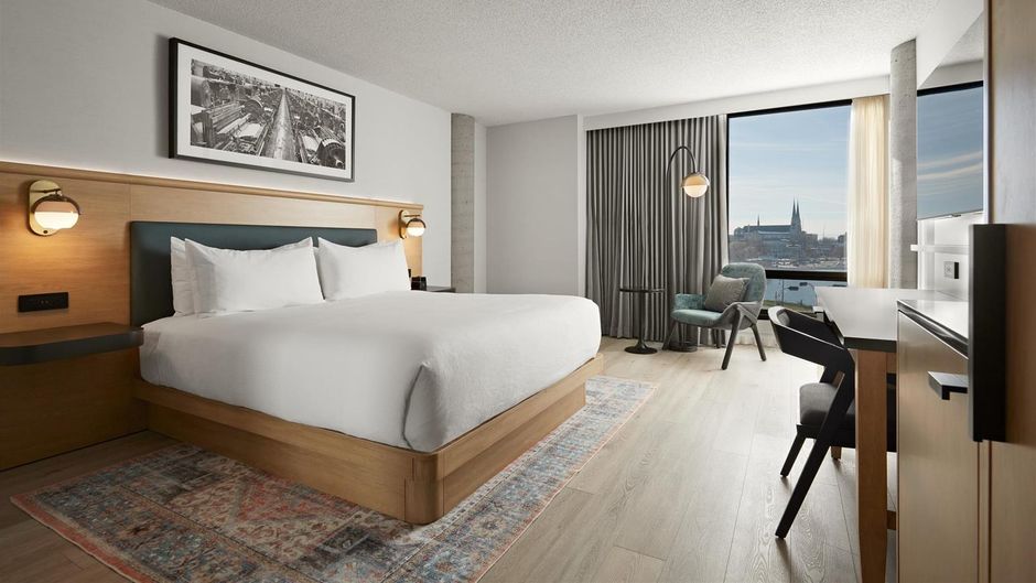 Moco Hotel Room
