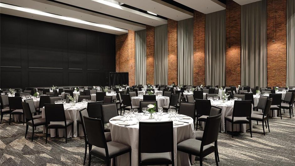 Moco Hotel Meeting