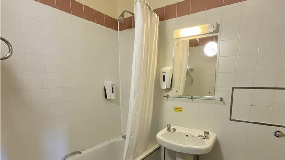 Britannia Inn Glasgow Room