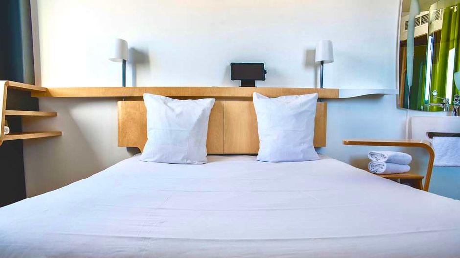NOMAD Hotel Le Havre Railway Station Room