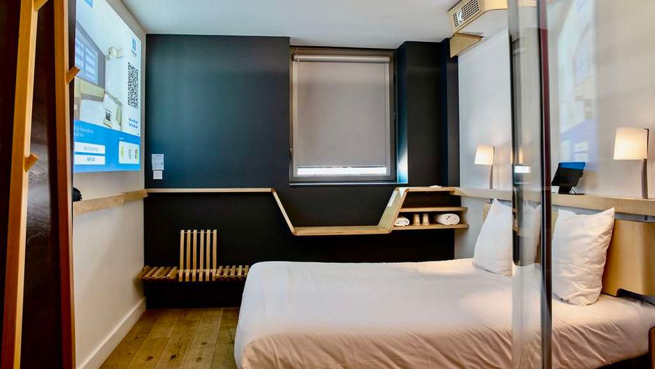 NOMAD Hotel Le Havre Railway Station Room