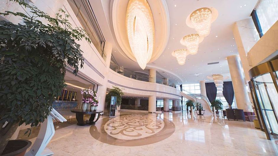 Days Hotel & Suites by Wyndham Jiangsu Lobby