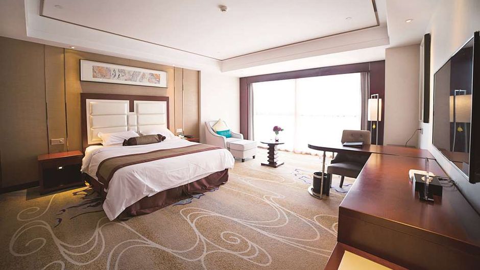 Days Hotel & Suites by Wyndham Jiangsu Room