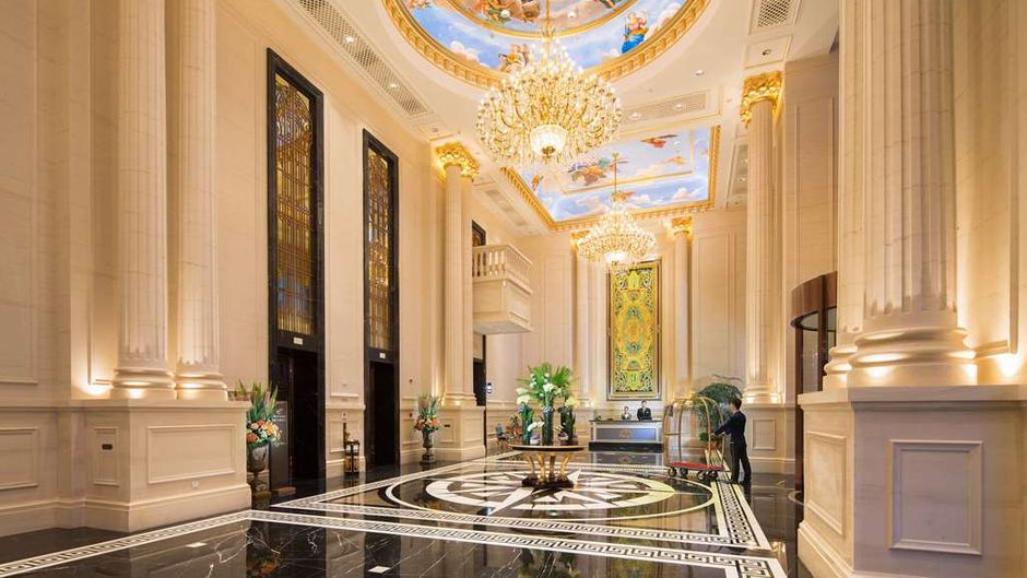 Howard Johnson Plaza Wyndham Ningbo Lobby