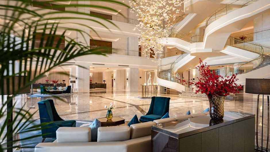 Wyndham Grand Plaza Royale Eve Lobby