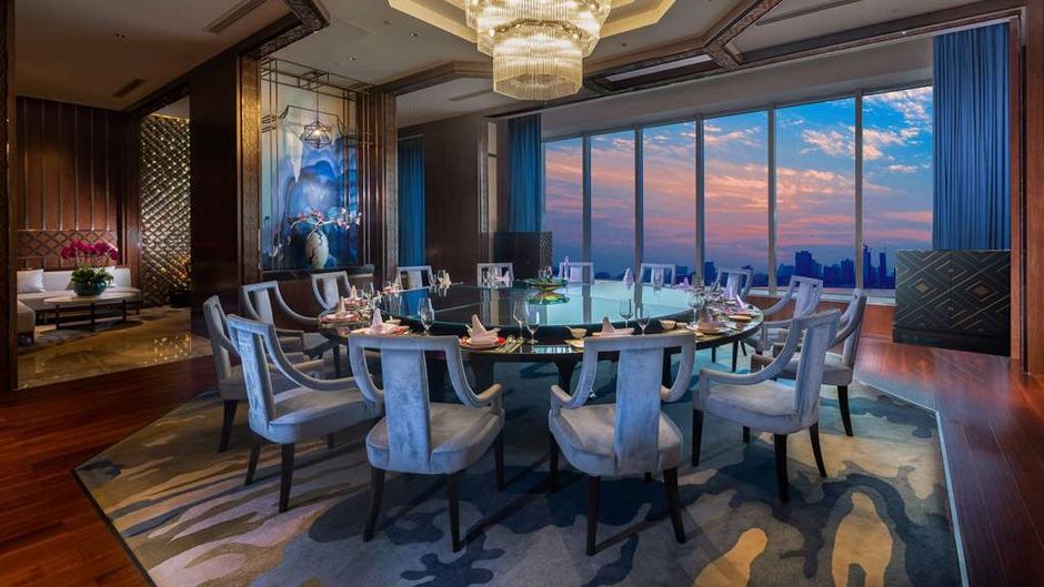 Wyndham Grand Plaza Royale Eve Restaurant