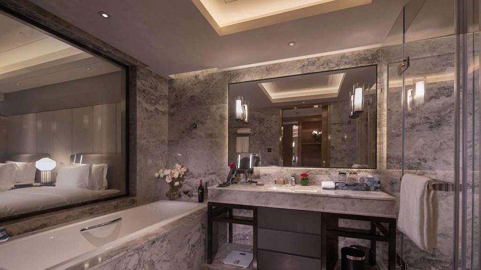 Wyndham Grand Plaza Royale Eve Room