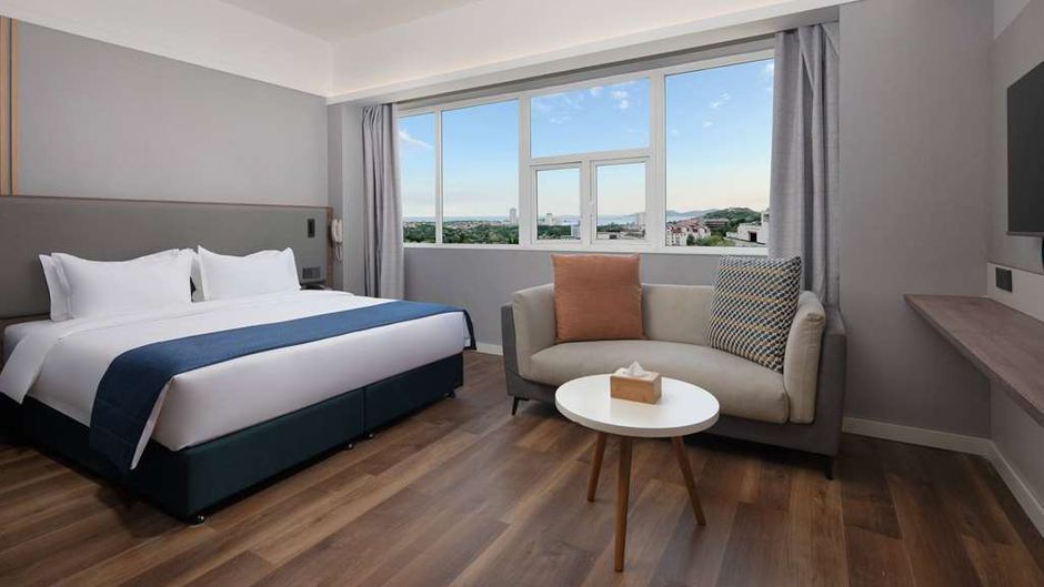Ramada Encore Qingdao Shinan Room