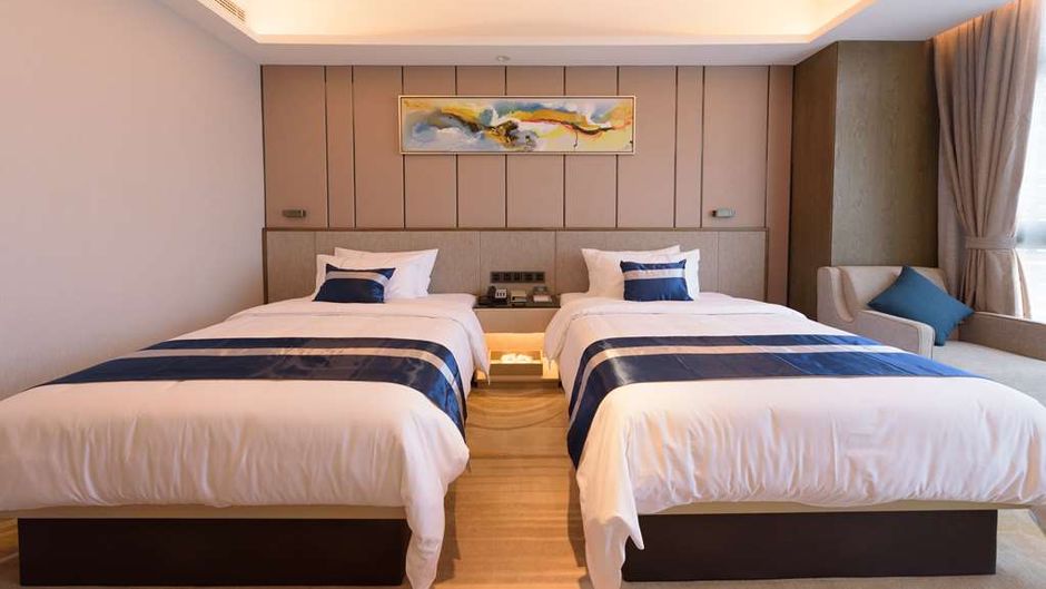 Howard Johnson Wyndham Life Changrong Room