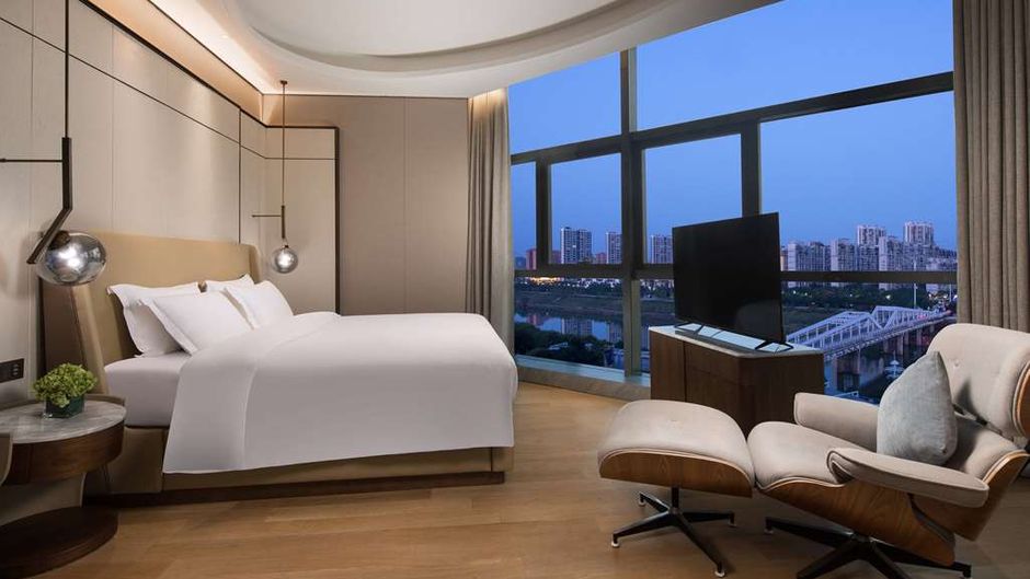 Ramada by Wyndham Hengyang Zhengxiang Suite