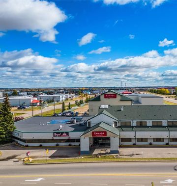 Ramada by Wyndham Nisku