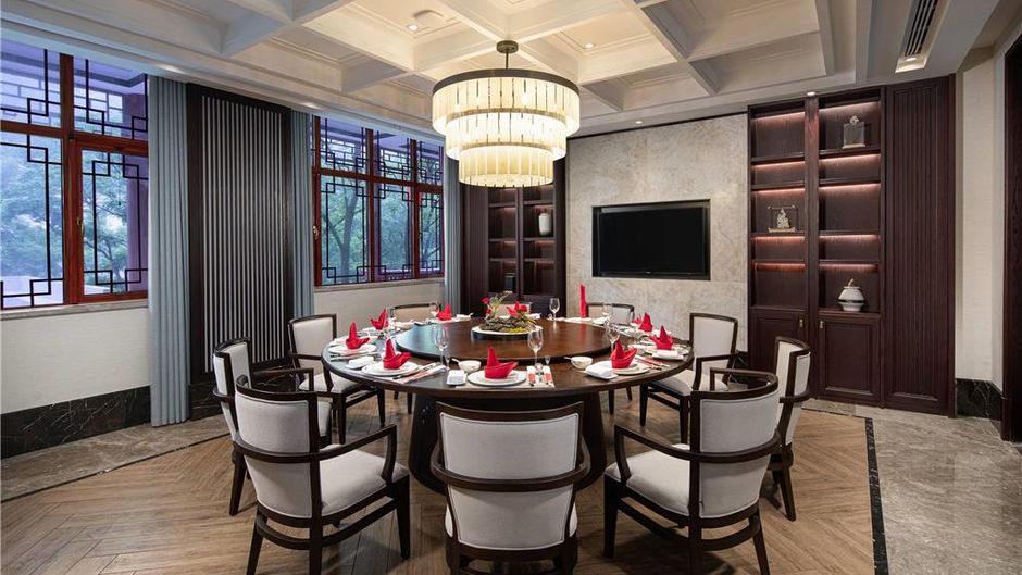 Ramada by Wyndham Xishan Mountain Restaurant