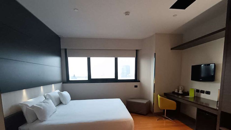 Best Western The Hub Hotel Room