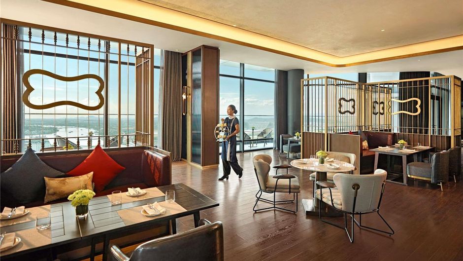 Pullman Hai Phong Grand Hotel Suite