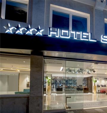 St Martin Hotel