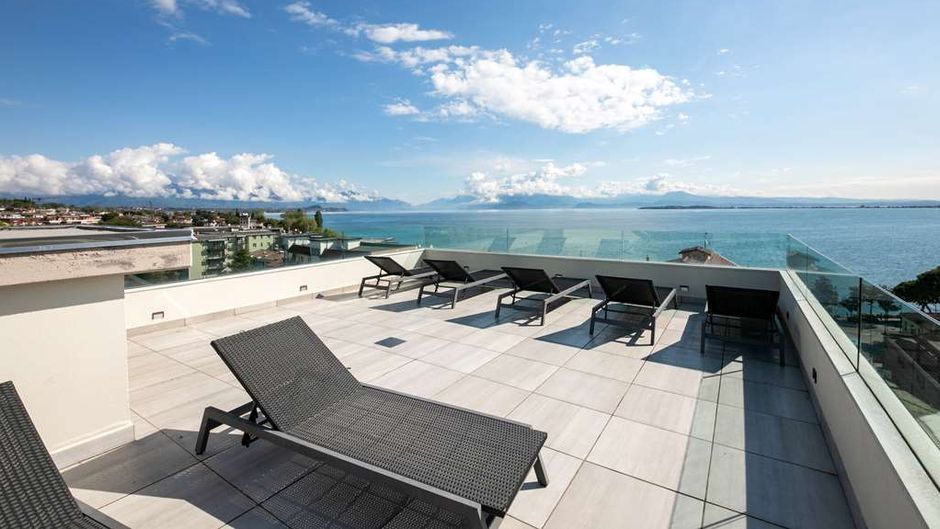 Bonotto Hotel Desenzano del Garda Exterior