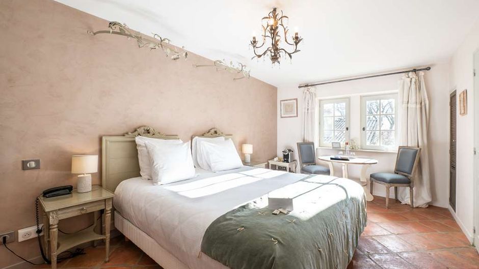 Domaine du Colombier Room