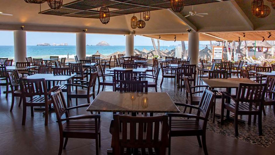 Hotel Emporio Ixtapa Restaurant