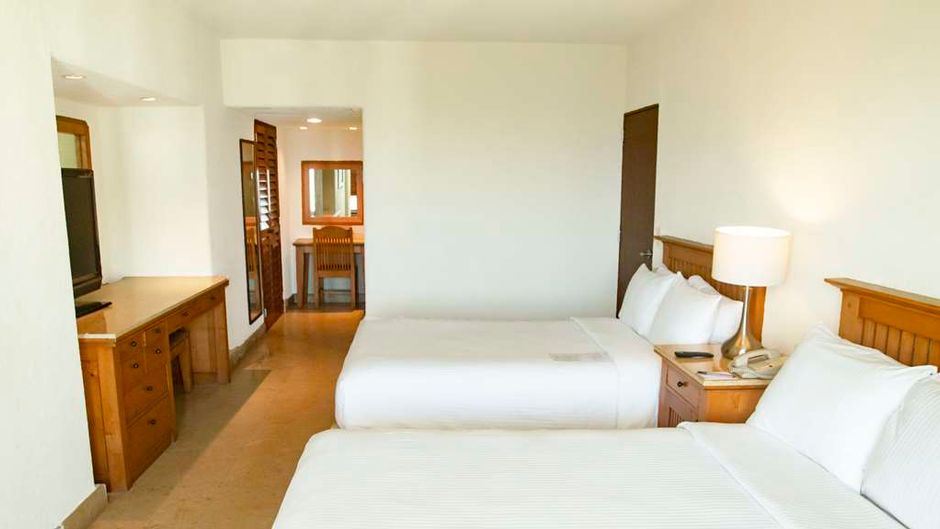 Hotel Emporio Ixtapa Room
