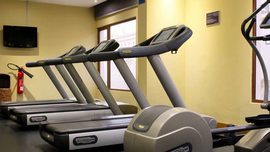 Golden Tulip Muscat Health