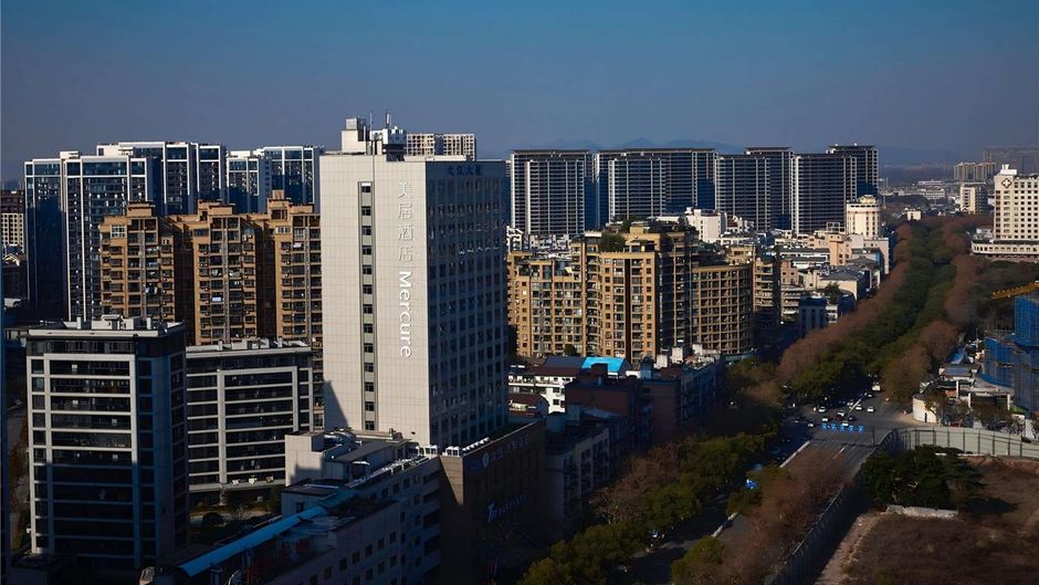Mercure Yiwu International Trade City Exterior