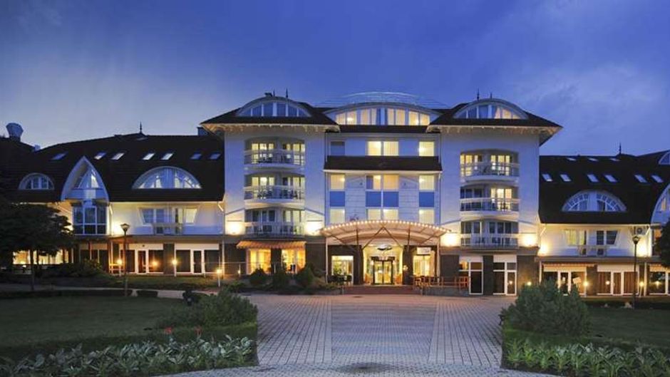 Mendan Magic Spawellness Exterior
