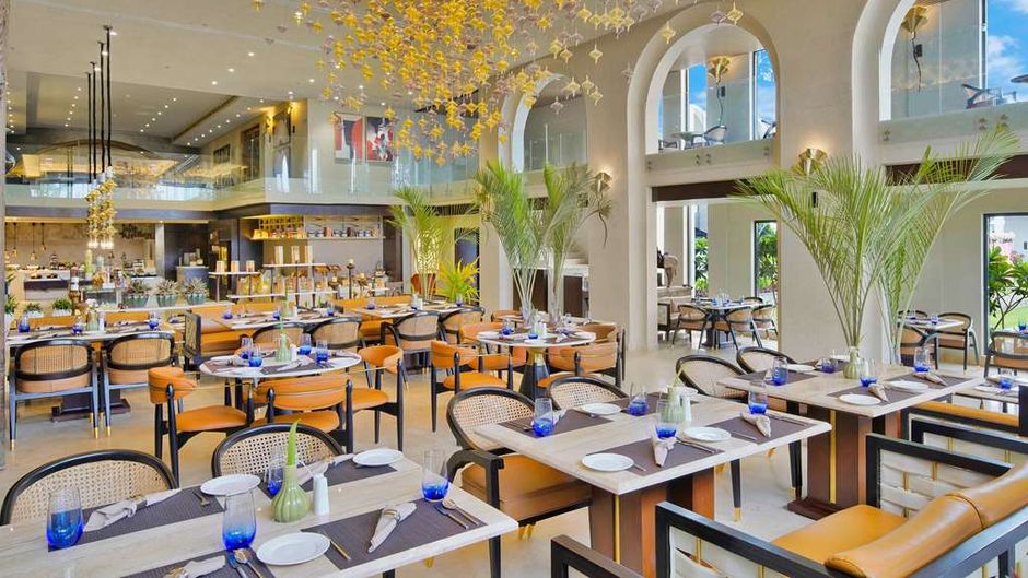 Pramod Lands End Resort-Radisson Individ Restaurant