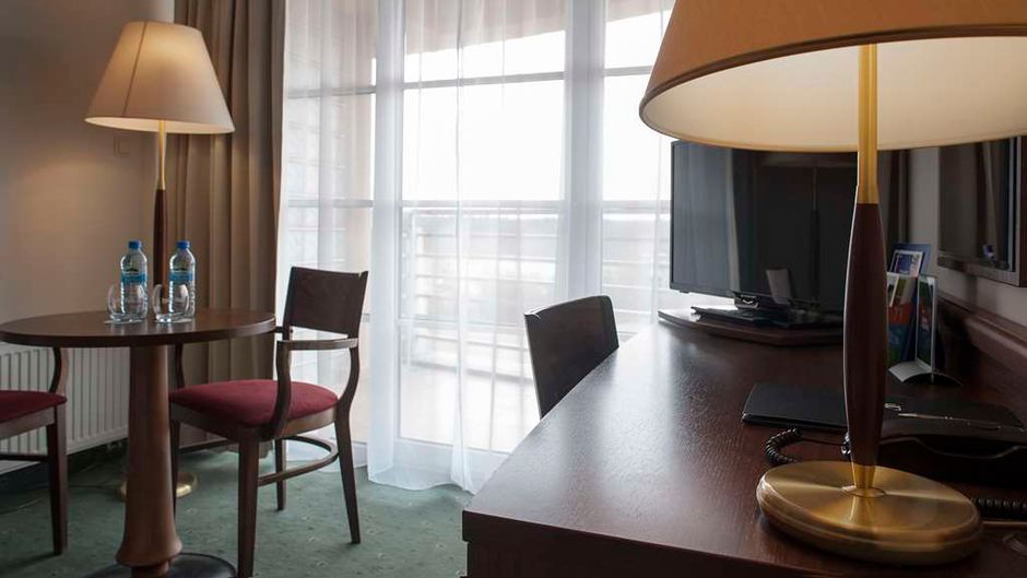 Hotel Edison Room