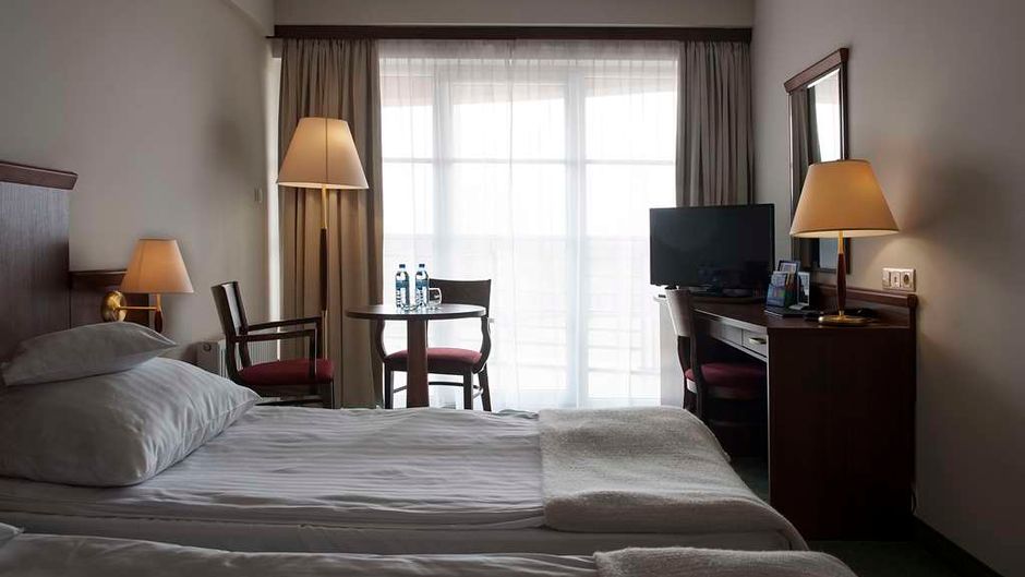 Hotel Edison Room