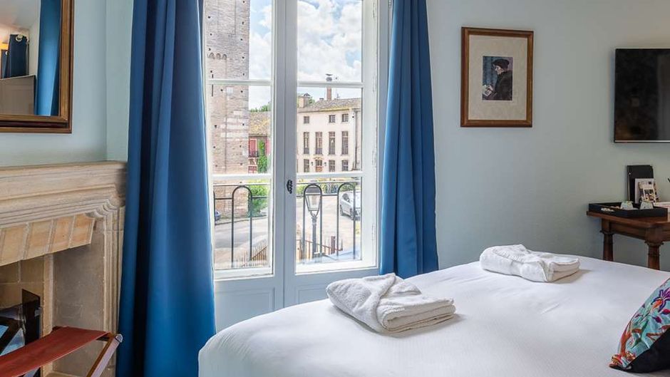 Hotel de Greuze Room
