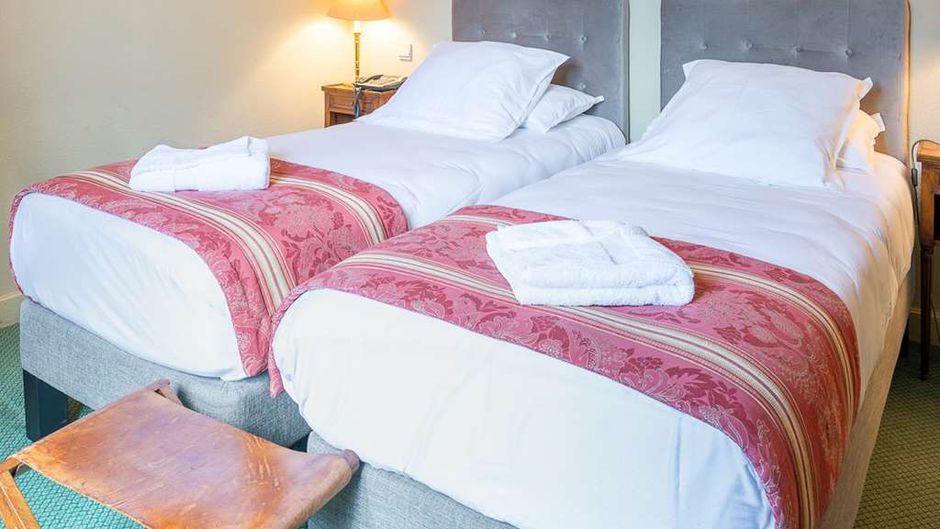Hotel de Greuze Room