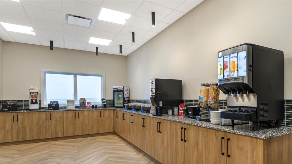 Best Western Plus Neepawa Hotel Restaurant
