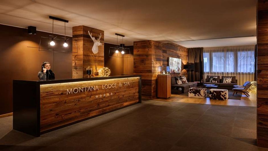 Montana Lodge And Spa Lobby