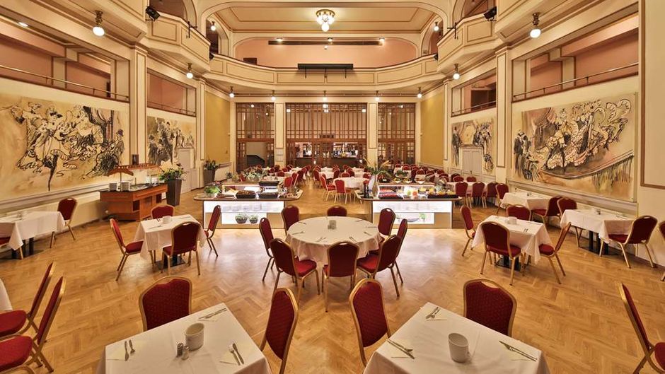 Ariston Hotel Restaurant